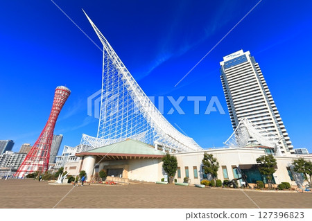 [兵庫縣] 改造後的港口塔和神戶美利堅公園 127396823