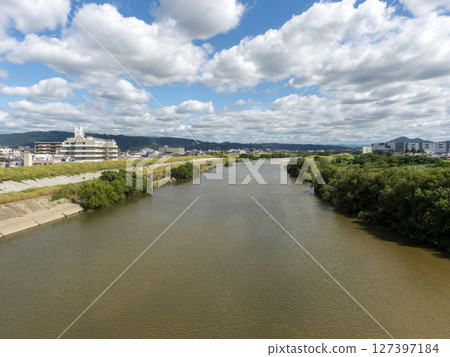 大和川沿岸的城市風光 127397184