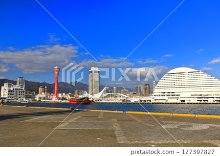 [兵庫縣] 改造後的港口塔和神戶美利堅公園 127397827