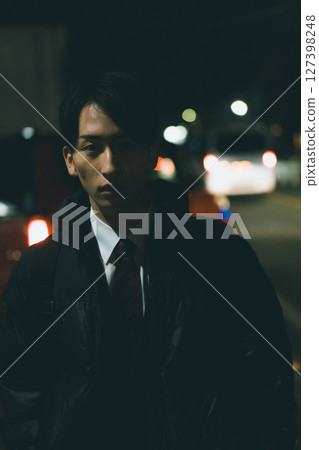 冬夜商務人士 127398248