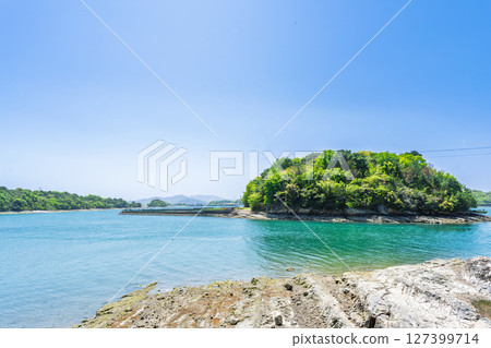 上天草大矢野町,可欣賞藍天白雲和大海交相輝映的風景名勝 上天草大矢野町,可欣賞藍天白雲和大海交相輝映的風景名勝 127399714