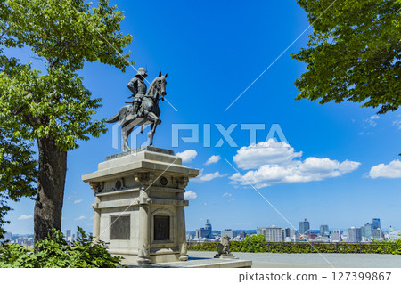 Panoramic view of Sendai city - Statue of Date Masamune on horseback Panoramic view of Sendai city - Statue of Date Masamune on horseback 127399867