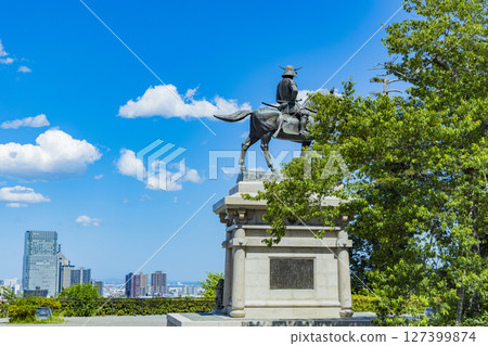 Panoramic view of Sendai city - Statue of Date Masamune on horseback 127399874