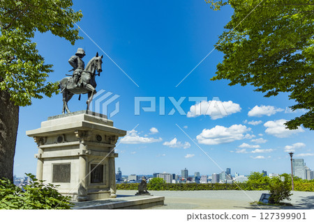 仙台市全景 - 伊達政宗騎馬像 127399901
