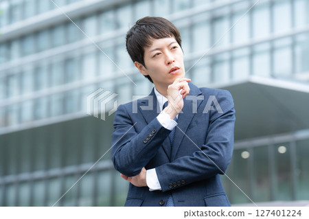 Businessman, young man, thinking 127401224
