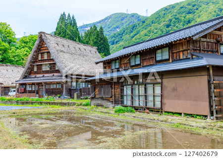 Suganuma Gassho-style Village in early summer, Gokayama, Nanto City, Toyama Prefecture Suganuma Gassho-style Village in early summer, Gokayama, Nanto City, Toyama Prefecture 127402679