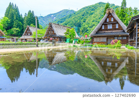 Suganuma Gassho-style Village in early summer, Gokayama, Nanto City, Toyama Prefecture 127402690