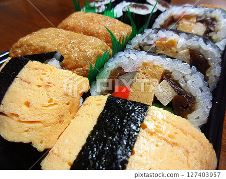 在超市買的“助六壽司” 在超市買的“助六壽司” 127403957