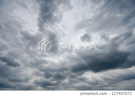 多雲天空　 127407872