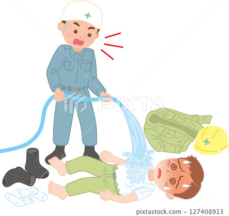 預防中暑_緊急降溫_給暈倒的人澆水 預防中暑_緊急降溫_給暈倒的人澆水 127408913