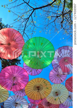 Gosen Hachimangu Shrine Umbrella Sky (Niigata Prefecture) Gosen Hachimangu Shrine Umbrella Sky (Niigata Prefecture) 127408997