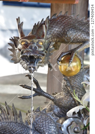 Gosen Hachimangu Shrine Temizuya (Niigata Prefecture) 127409454