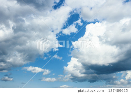 Clouds in the sky 127409625