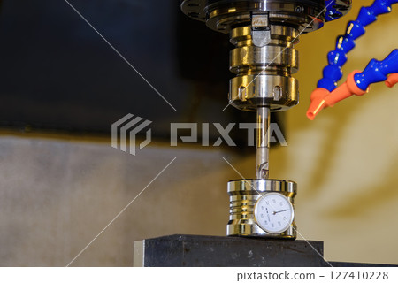 The indexable tool length measurement by dial tool preset. 127410228