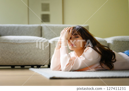 無聊的女人 127411231