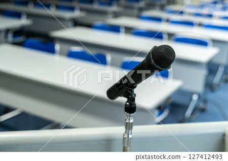 大型會場麥克風 127412493