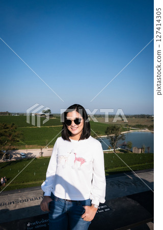 Discover thailand beautiful travel moments captured nature with friends 127414305