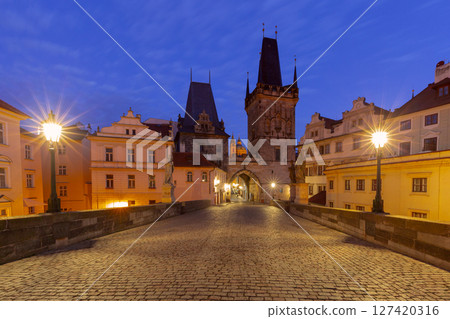 Charles Bridge at Dawn in Prague, Czech Republic 127420316