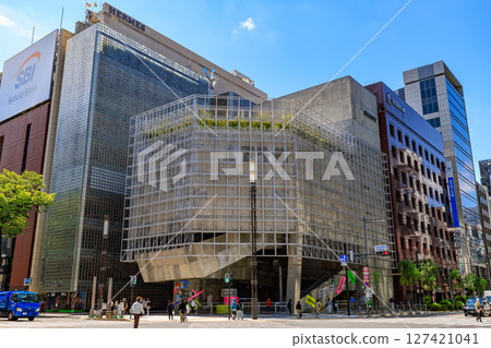 Tokyo Chuo Ward Ginza Sukiyabashi intersection cityscape Ginza Sony Park 127421041