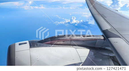 Scenery from the plane that makes you feel the excitement of traveling 127421471