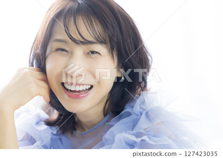 Beautiful middle-aged woman 127423035