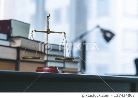 法律辦公室的秤 法律辦公室的秤 127424862