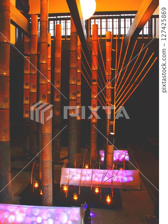 竹夜(臼杵市舊真光寺,豎構圖) 竹夜(臼杵市舊真光寺,豎構圖) 127425869