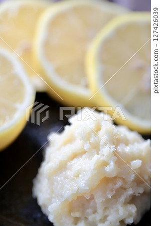 Additive-free lemon koji and lemon slices Additive-free lemon koji and lemon slices 127426039