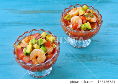 雞尾酒蝦(Coctel de Camarones)(墨西哥菜) 雞尾酒蝦(Coctel de Camarones)(墨西哥菜) 127426785