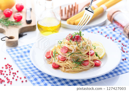 番茄銀魚冷意麵 127427003