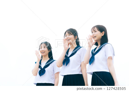 穿著夏裝的高中女生歡呼 127428505