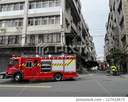 救災中的消訪車 127428675