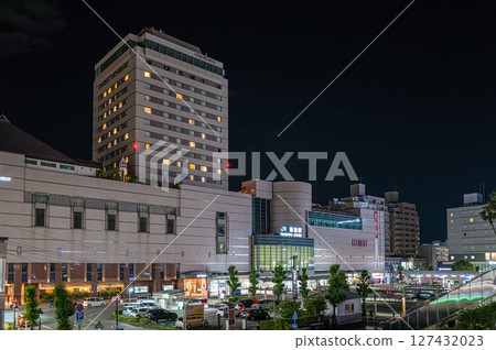夜晚的德島站前 127432023