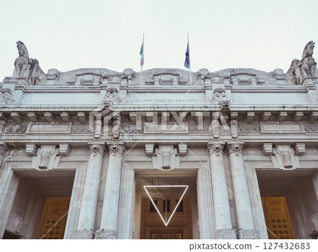 Milan Central Station Milan Central Station 127432683