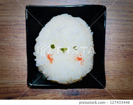 Handmade long-tailed tit rice balls 127433446