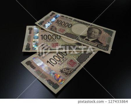 Image of 10,000 yen bill Image of 10,000 yen bill 127433864