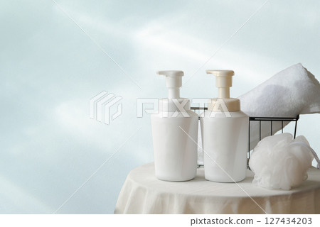 Refreshing light and a clean image of a white bottle Refreshing light and a clean image of a white bottle 127434203