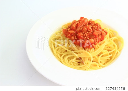 A delicious meat sauce spaghetti A delicious meat sauce spaghetti 127434256