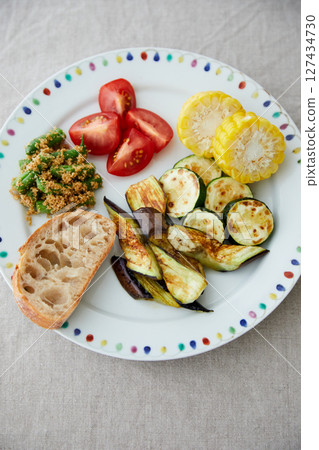 A refreshing one-plate dish topped with lots of summer vegetables A refreshing one-plate dish topped with lots of summer vegetables 127434730