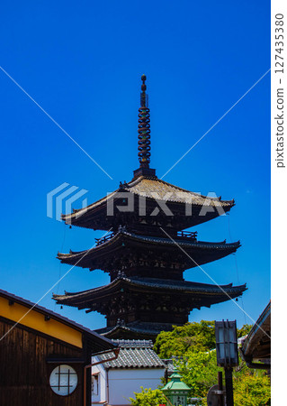 【京都風光】法觀寺:八坂塔的美麗剪影 【京都風光】法觀寺:八坂塔的美麗剪影 127435380