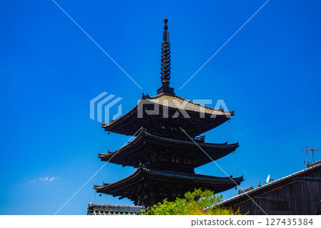 【京都風光】法觀寺:八坂塔的美麗剪影 【京都風光】法觀寺:八坂塔的美麗剪影 127435384