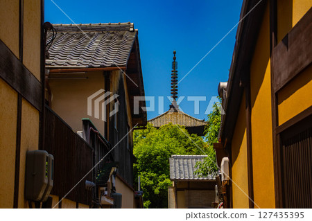 【京都風光】法觀寺:八坂塔的美麗剪影 【京都風光】法觀寺:八坂塔的美麗剪影 127435395