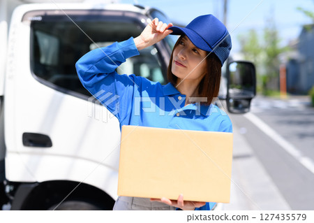 A delivery member A delivery member 127435579