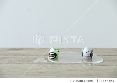 Kappa and Amabie meet 127437365