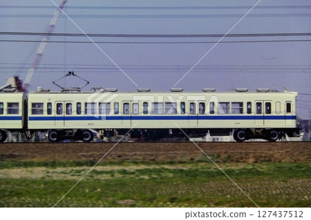 Odakyu 4000 series trains in the era of overhead drive, car No. 4020, Ebina-Atsugi, March 28, 1982 127437512
