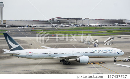 Cathay Pacific and Haneda Airport 127437717