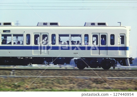 小田急2600系列NHE車,2853號車,海老名厚木,1982年3月29日 小田急2600系列NHE車,2853號車,海老名厚木,1982年3月29日 127440954
