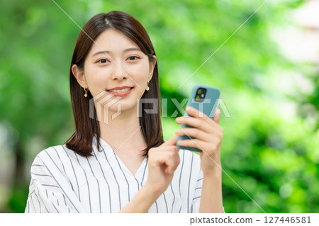 智能手機的女人 智能手機的女人 127446581