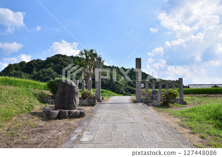 Stone monument in Shimouma, Asuka, Nara Stone monument in Shimouma, Asuka, Nara 127448086