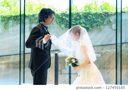 婚禮儀式面紗 127450185